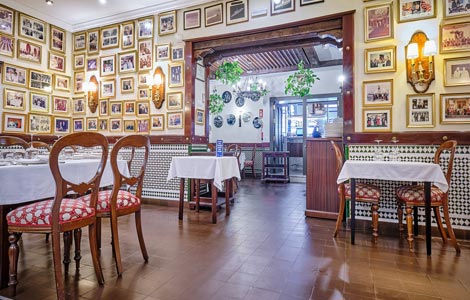 Salón - Restaurante El Faro de Cádiz