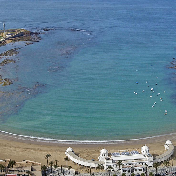Playa de La Caleta - Restaurante El Faro de Cádiz